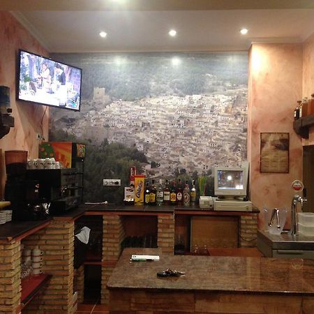 Hostal D´Ernes Alcala del Jucar Extérieur photo