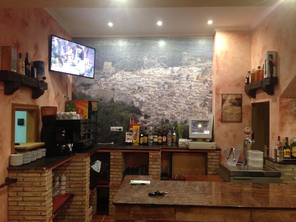 Hostal D´Ernes Alcala del Jucar Extérieur photo